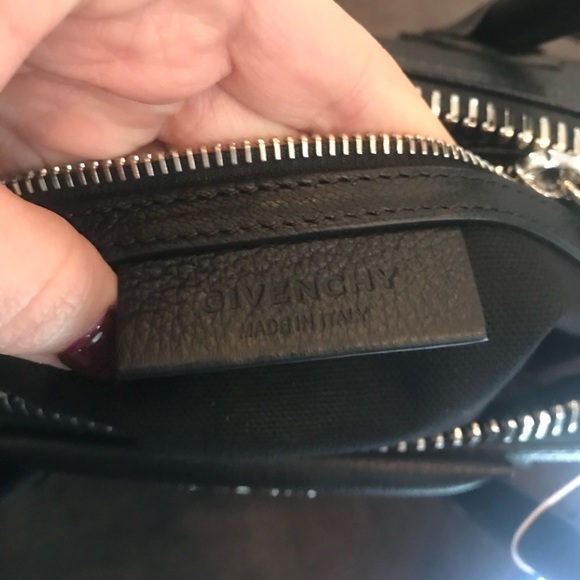 Givenchy Antigona Small - Black - Sugar Goatskin - Picture 3 of 8